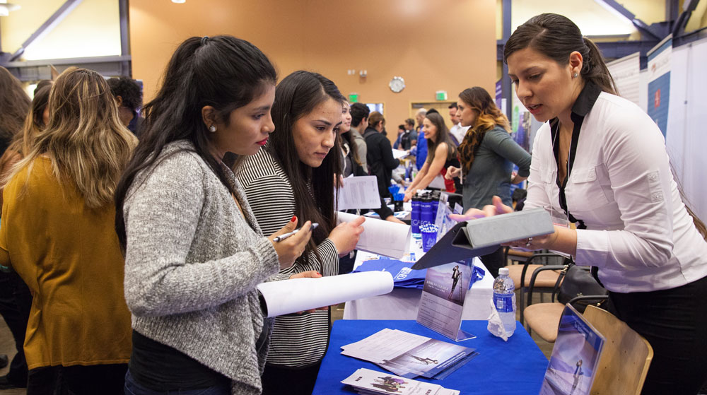 CSUEB students at Career Success Week in 2016. 